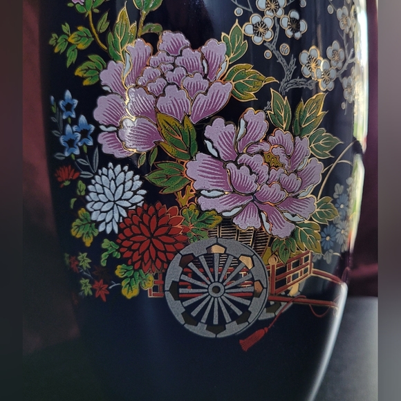 Cobalt Blue Kutani Vase, Japanese Rickshaw, Decorative Flower cart 12.5" - Picture 9 of 12